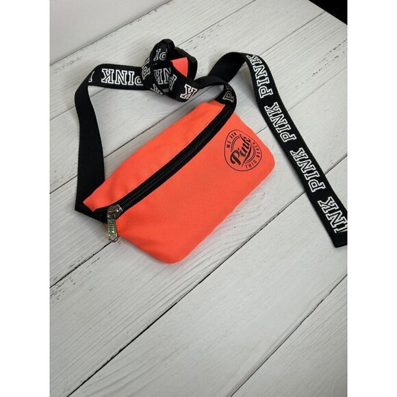 Victoria’s Secret PINK Fanny Pack Adjustable Waist Pack We Run This Beach Y2K - Picture 2 of 7